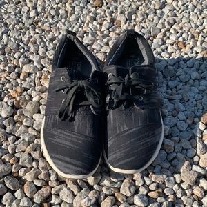 Toms Sneakers